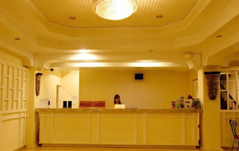 Gold Beach Hotel