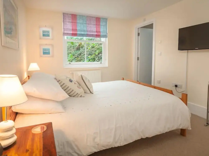 13 Combehaven