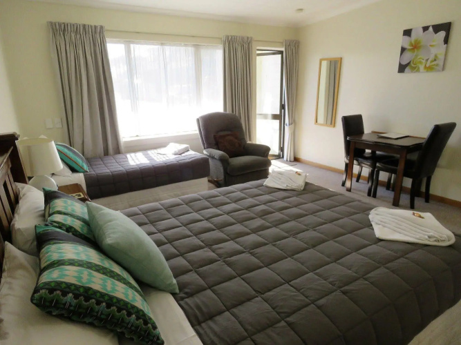 Yarrow Motel
