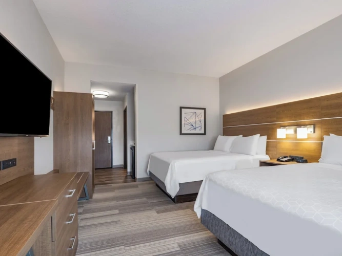 Quadruple Suite