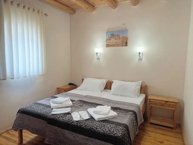 Standard Double room with city view