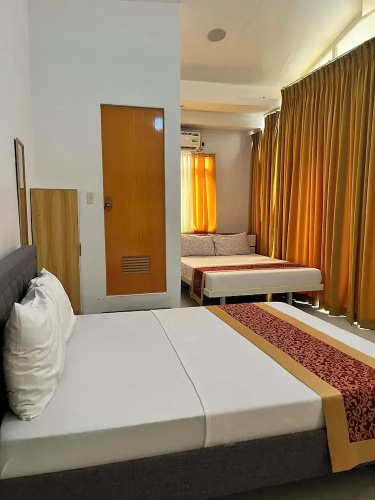 Legends Hotel & Restaurant