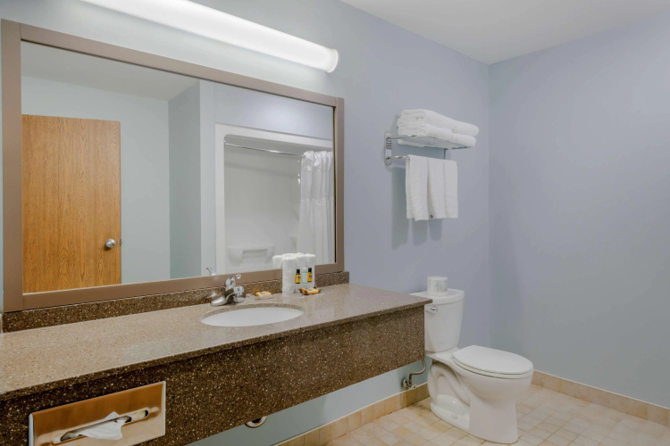 Best Western Plus Woodstock Hotel & Conference Centre photo 11