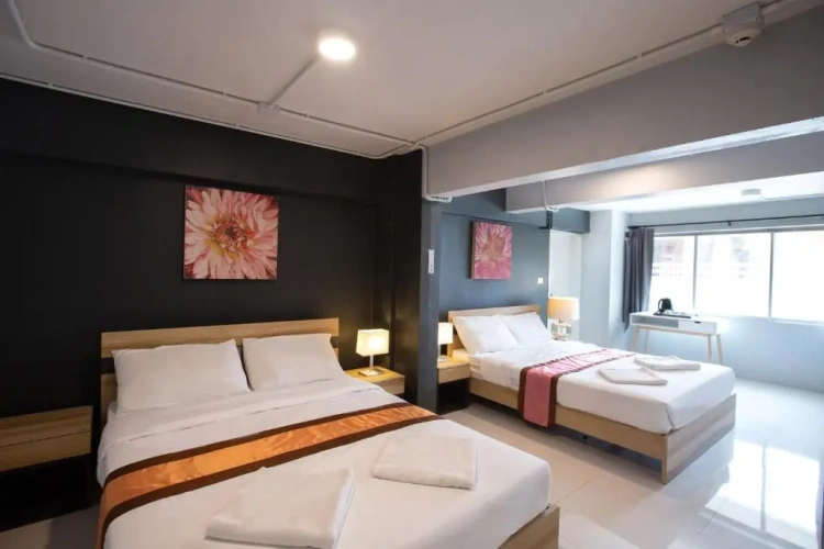 Standard Twin room