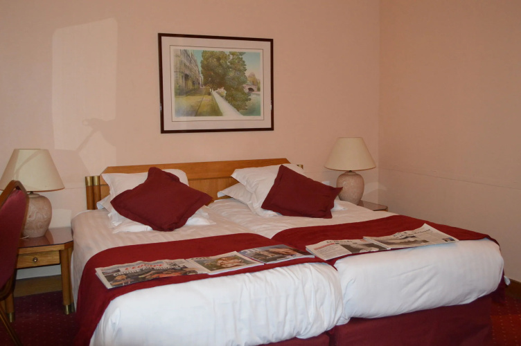 6VH Hotel