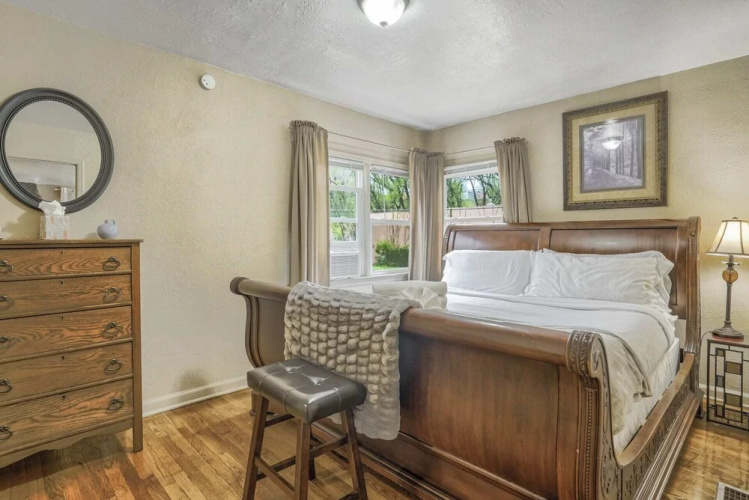 2BR Manitou Get Away Close To Everything!