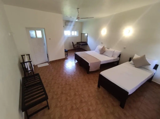 Standard Triple room with pool view