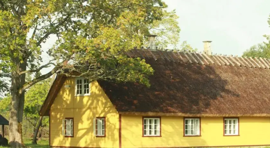 Välja Holiday Home