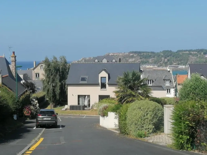 3 Bedrooms Cottage