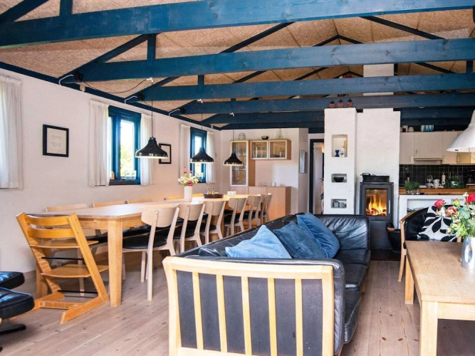 Wheelchair Accesible Cottage With Pool