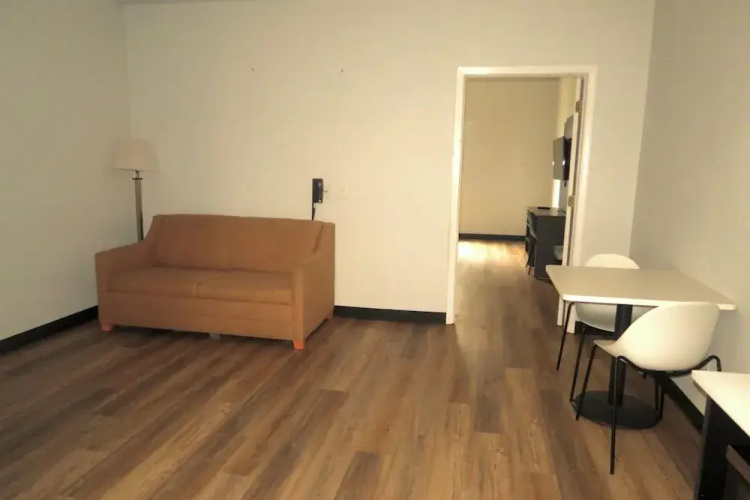 Studio 6 Elkhart, IN- Kitchenette Rooms