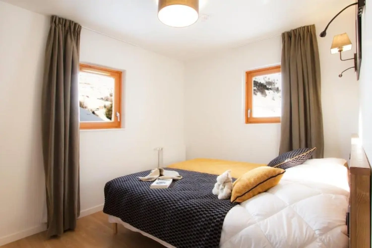 2 Bedrooms Apartment