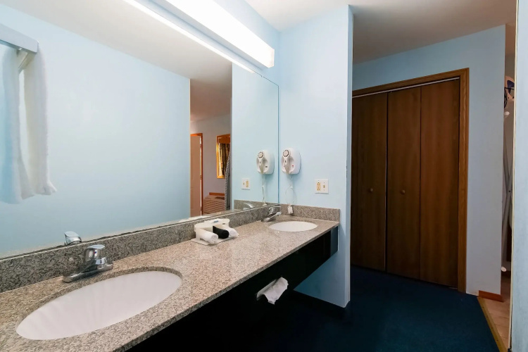 Motel 62