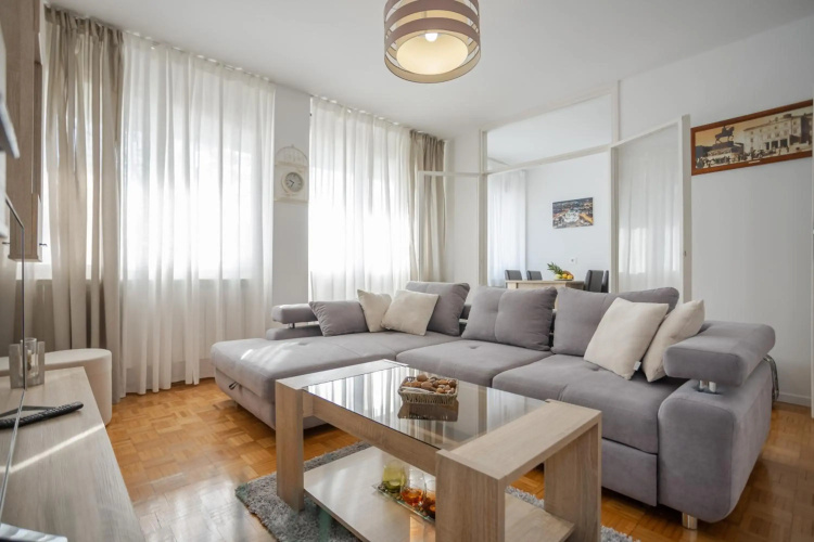 Apartment Sara