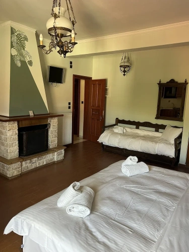 Standard Triple room with balcony and with mountain view