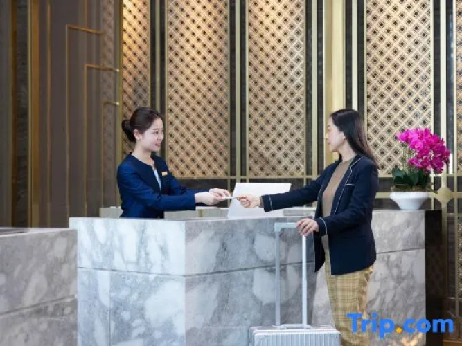 Xintiandi Jianguo Hotel