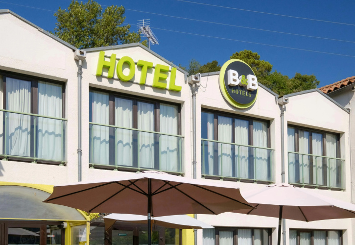 B&B HOTEL Villeneuve-Loubet Village
