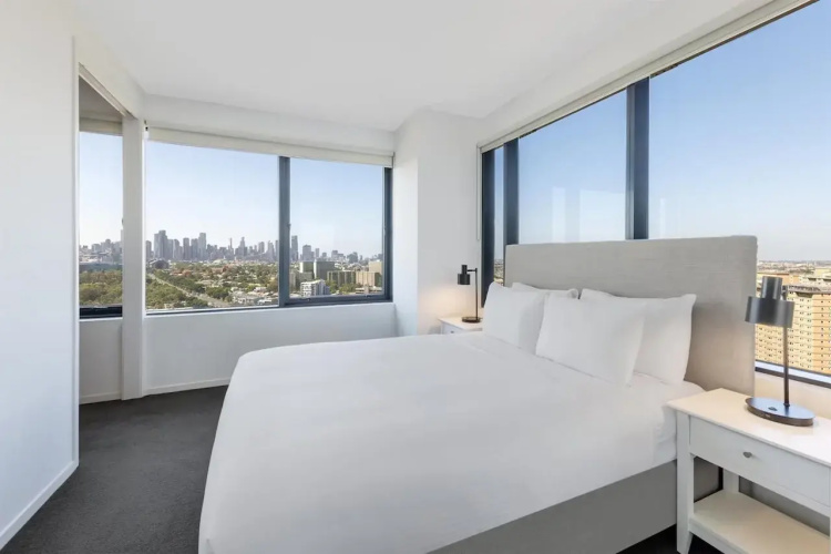 Oaks Melbourne Flemington Suites