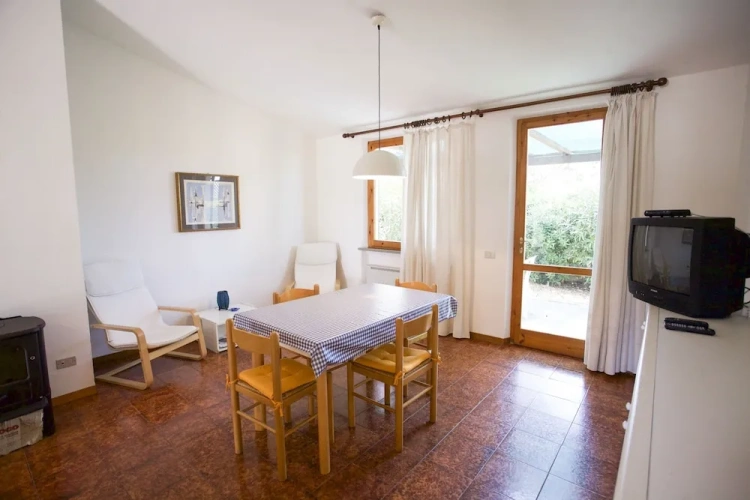 2 Bedrooms Villa
