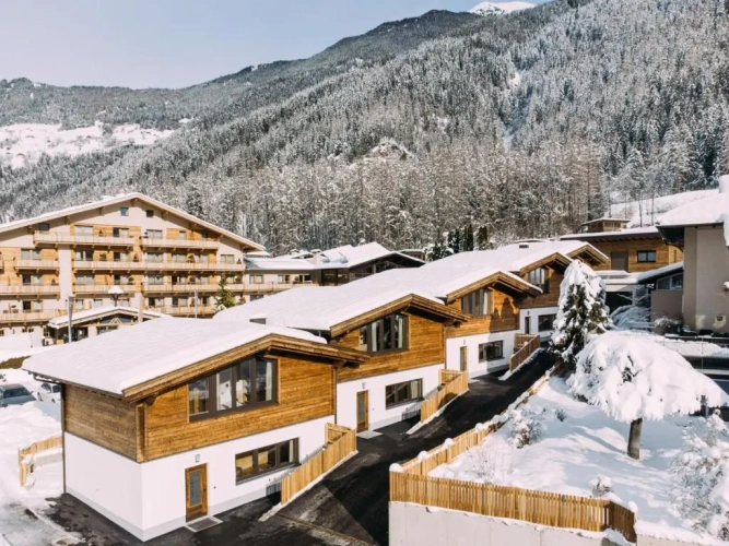 2 Bedrooms Double Chalet