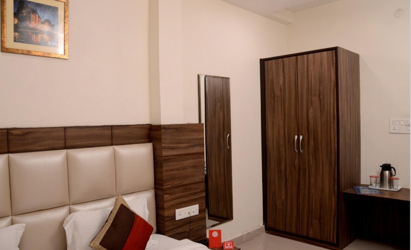 Deluxe Double room with city view
