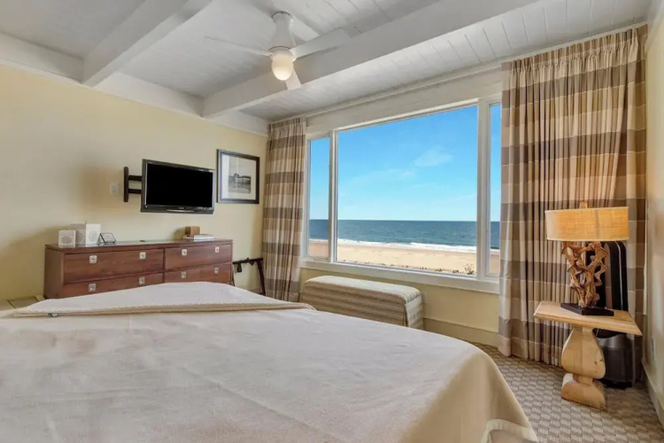 Ocean Drive 26