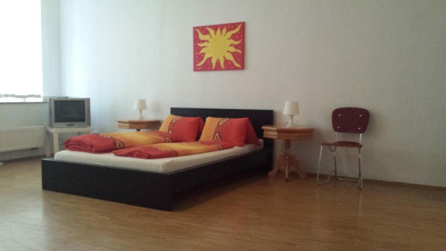 Standard Double room with street view