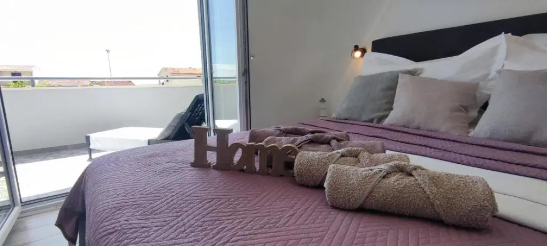 Rooms Lucky