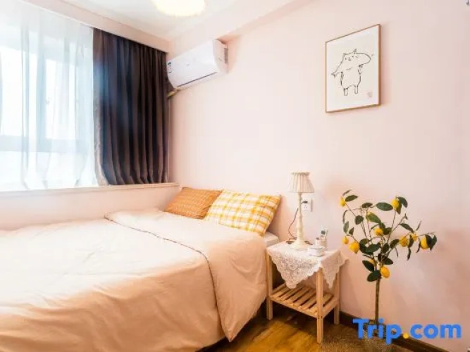 2 Bedrooms Standard room with city view