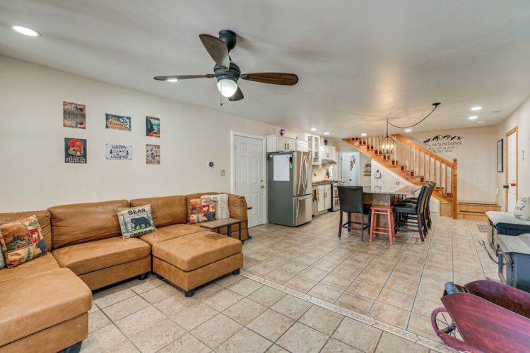 3 Bedrooms Cottage