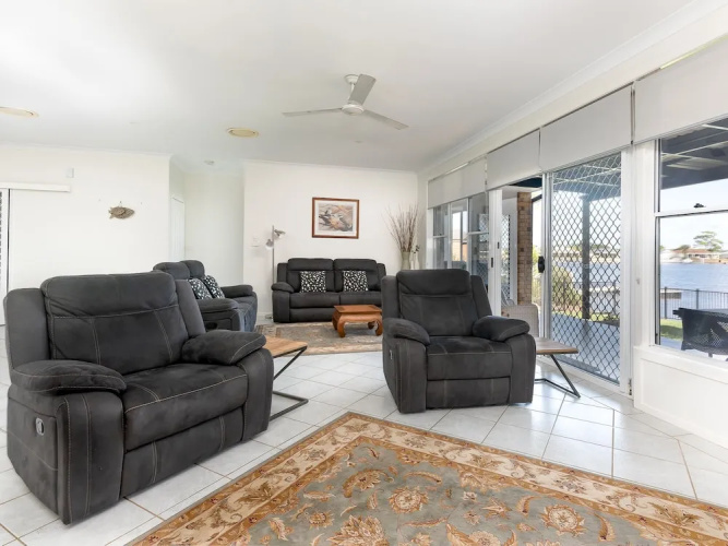 21 Melaleuca Drive
