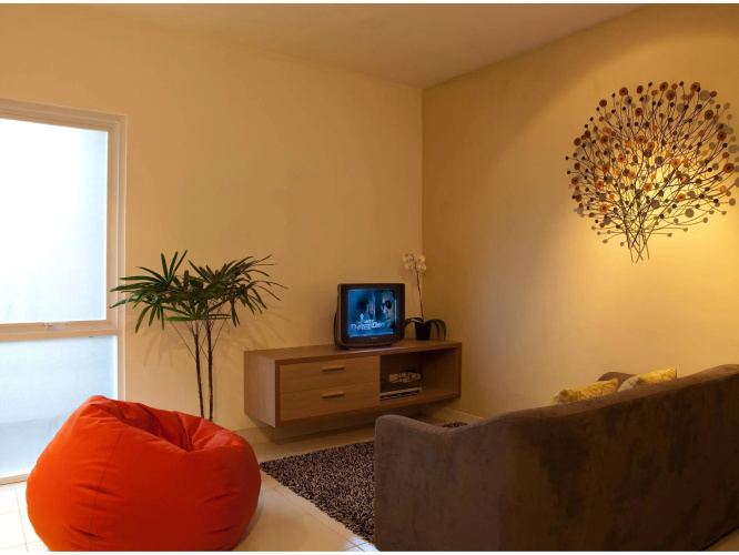 Eazy Suite