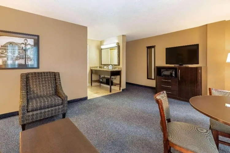 Double Suite