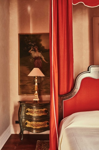 Classic room