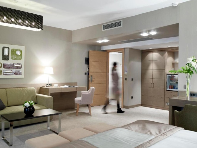 Standard Family room