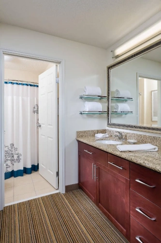 2 Bedrooms Suite