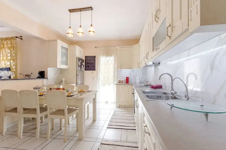 Villa Armeni by Corfuescapes