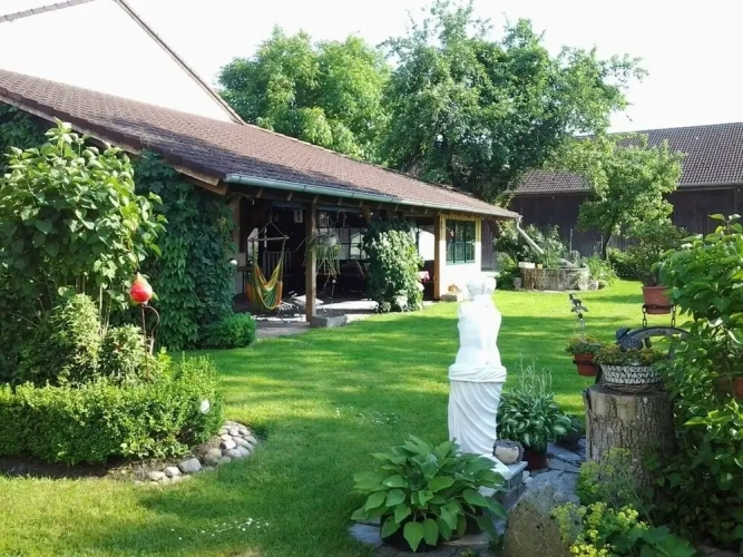 1 Bedroom Apartment with garden view
