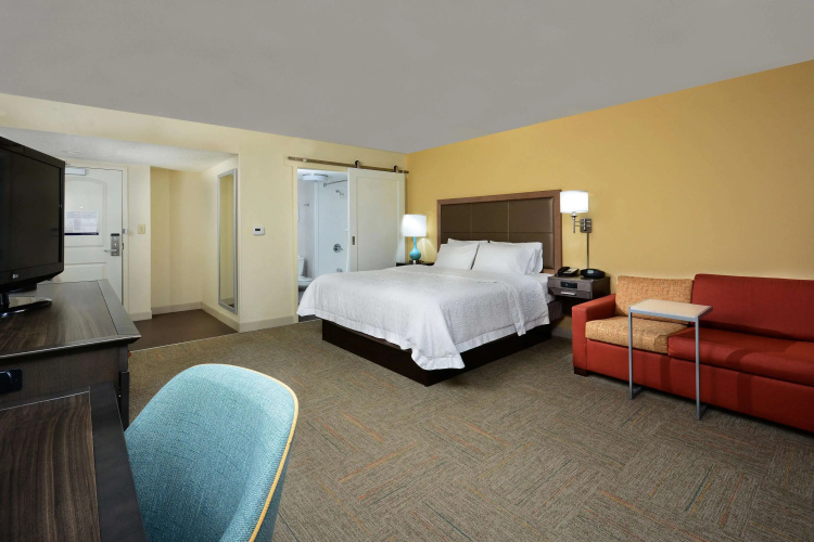 Hampton Inn Charlotte North / Lake Norman