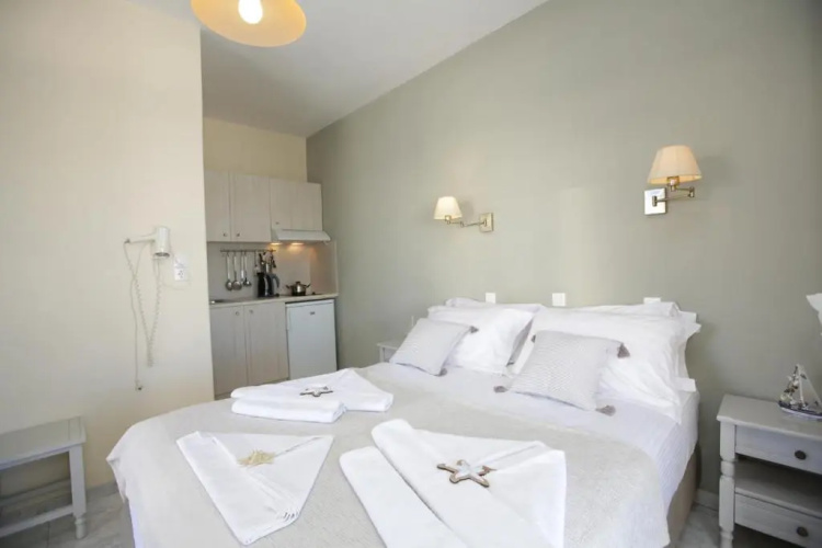 Alexandra's Rooms