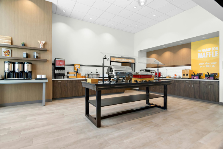 Hampton Inn Suites Chicago Medical District Uic photo 24