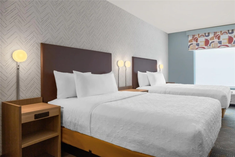 Quadruple Suite