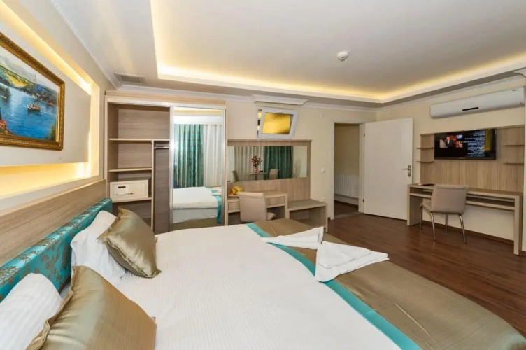 Deluxe Family room