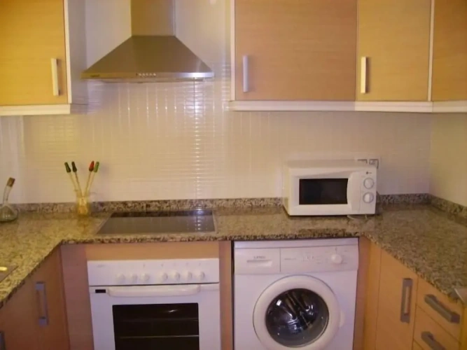 3 Bedrooms Apartment