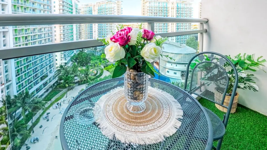 Stunning 1-bed Apartment in Paranaque
