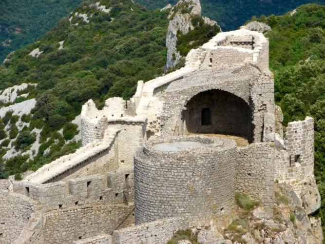 Maison de 2 chambres a Chalabre