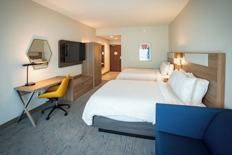 Quadruple Suite