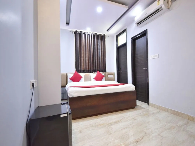 Collection O 12421 Hotel GT View