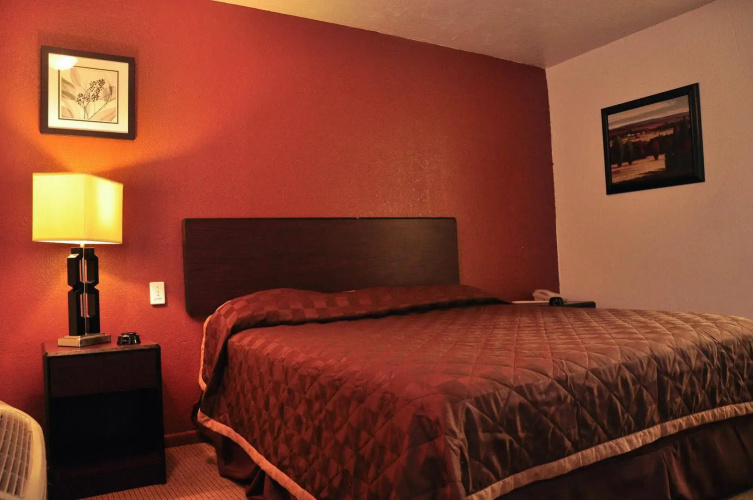 Luxury Inn
