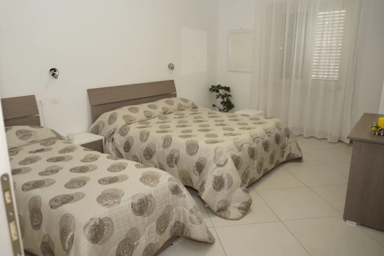 Classic Quadruple room with mountain view